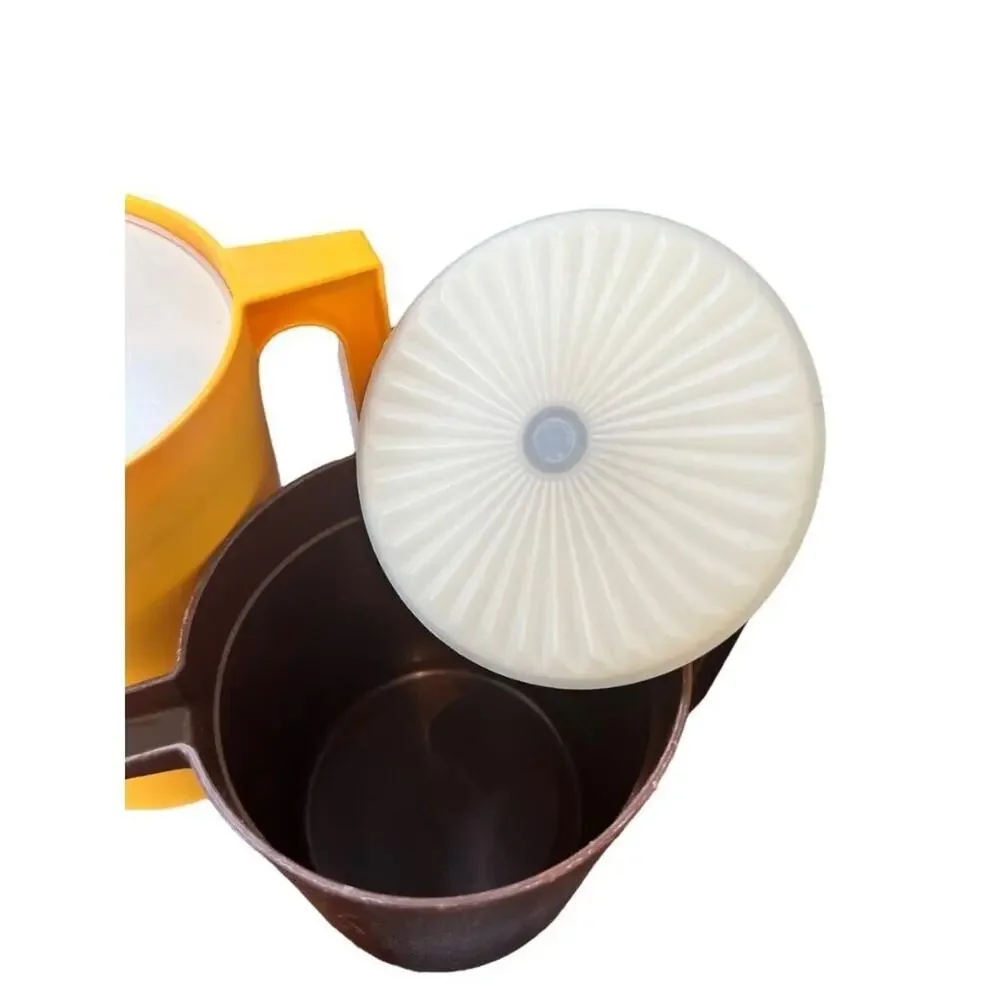 Vintage Yellow Apricot Tupperware 2 Quart Brown 1.5 qt Pitchers Push Button Lids